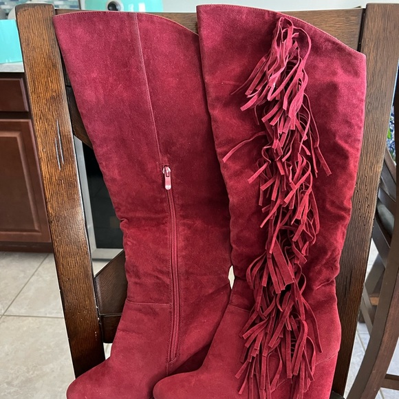 Nature breeze knee high red fringe 5.5 boots - Picture 2 of 11